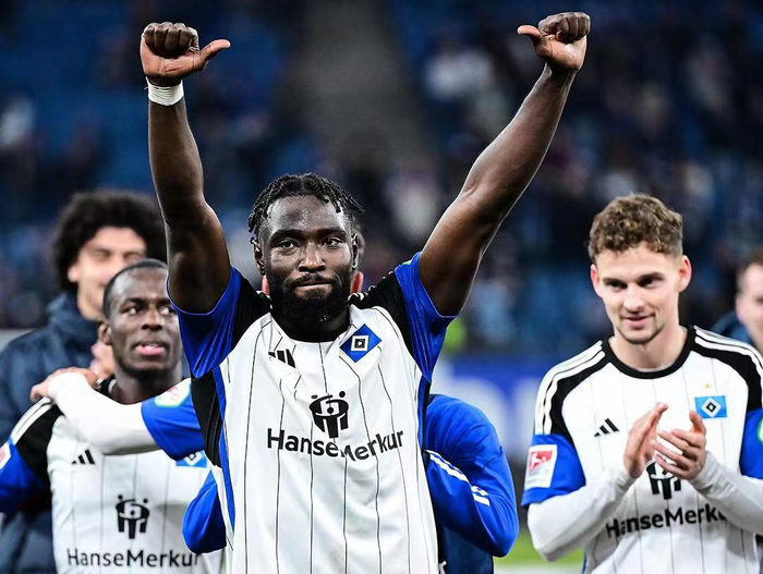 易游官网 -赛地聚焦——德甲关键时刻热度飙升，斯图加特外线爆发，气氛紧张，临场指挥获称赞的简单介绍