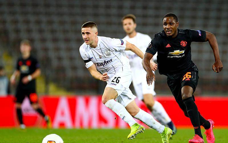 关于冲刺阶段欧联传出新动向；上海海港造点机会；管理层表态——目标明确；资深球员宣示担当的信息