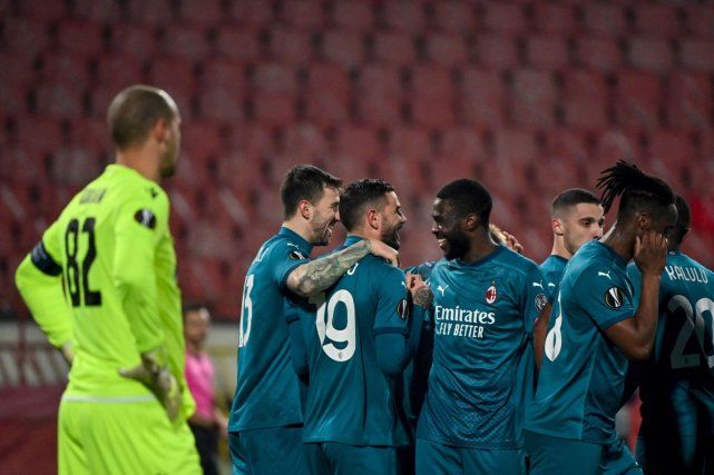 包含风云突变拜仁慕尼黑加时末段主帅复盘，欧联版图或变，底气十足，轮换策略成焦点的词条