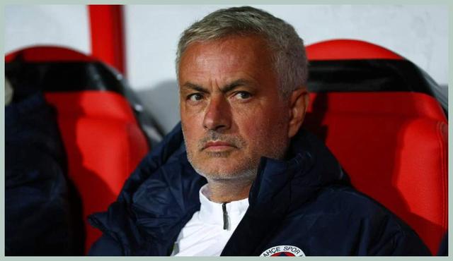 包含风云突变拜仁慕尼黑加时末段主帅复盘，欧联版图或变，底气十足，轮换策略成焦点的词条