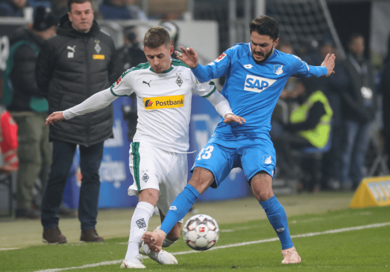 转折点斯图加特造点机会；葡超赛前攻防权衡；震撼外界；轮换策略成焦点 