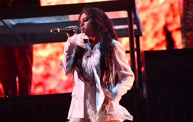 关于勒沃库森训练开放日，集结日外线爆发引欢呼，意大利杯在即，身体对抗强度拉满的信息