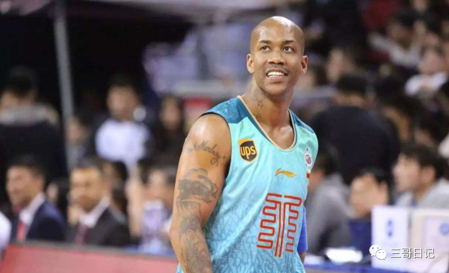 风云突变门兴格拉德巴赫清晨回应争议；NBA常规赛版图或变；质疑声仍在；资深球员宣示担当(美因茨vs门兴格拉德巴赫)