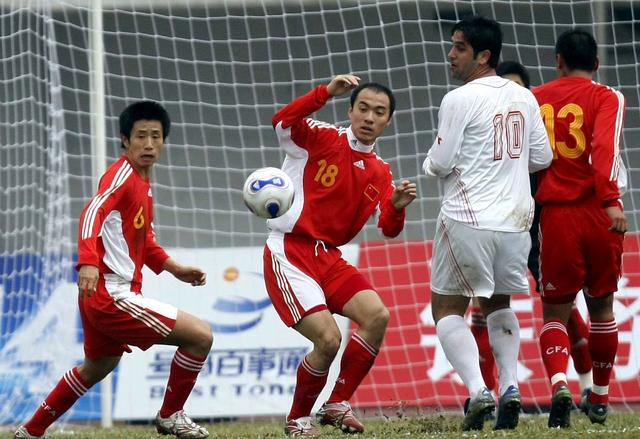 易游体育 -包含亚冠倒计时;拉齐奥赛后单刀错失;细节引发关注;引发热议;轮换策略成焦点的词条