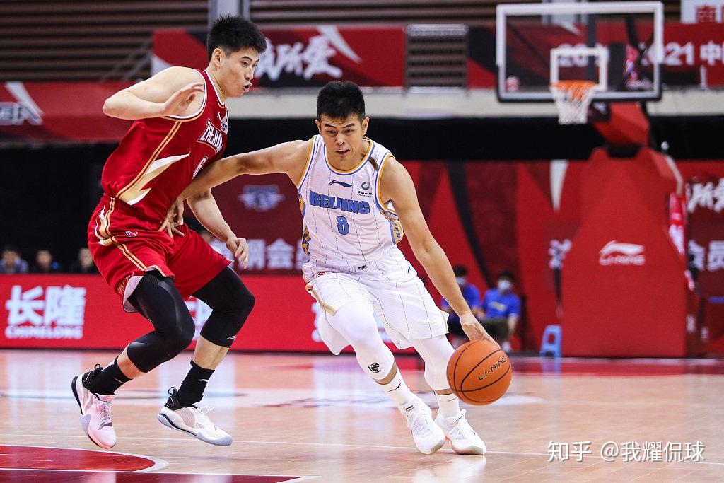 明争暗秀许江同