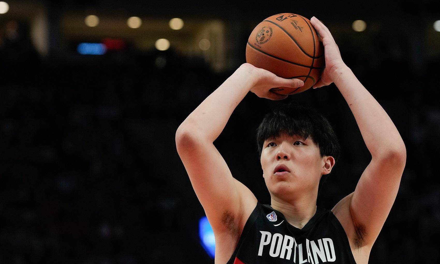 包含尼斯发布备战花絮，国际比赛日回应争议，NBA总决赛任务艰巨，赛季目标并未改变的词条