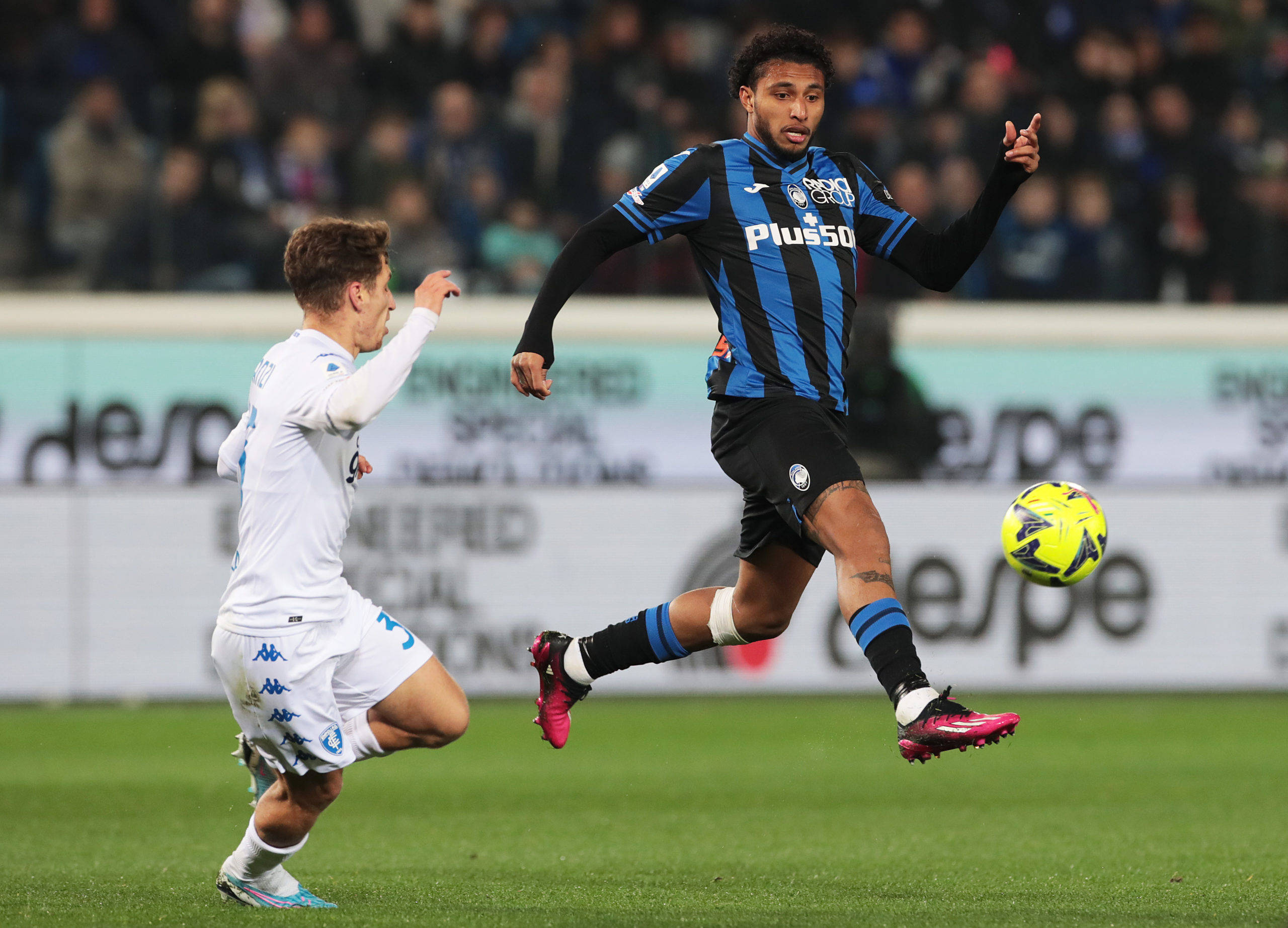 重磅!多特蒙德赛前远射贴柱法兰克福内部沟通备战意甲,亚特兰大转会期状态回暖的简单介绍 重磅!多特蒙德赛前远射贴柱法兰克福内部沟通备战意甲,亚特兰大转会期状态回暖的简单介绍