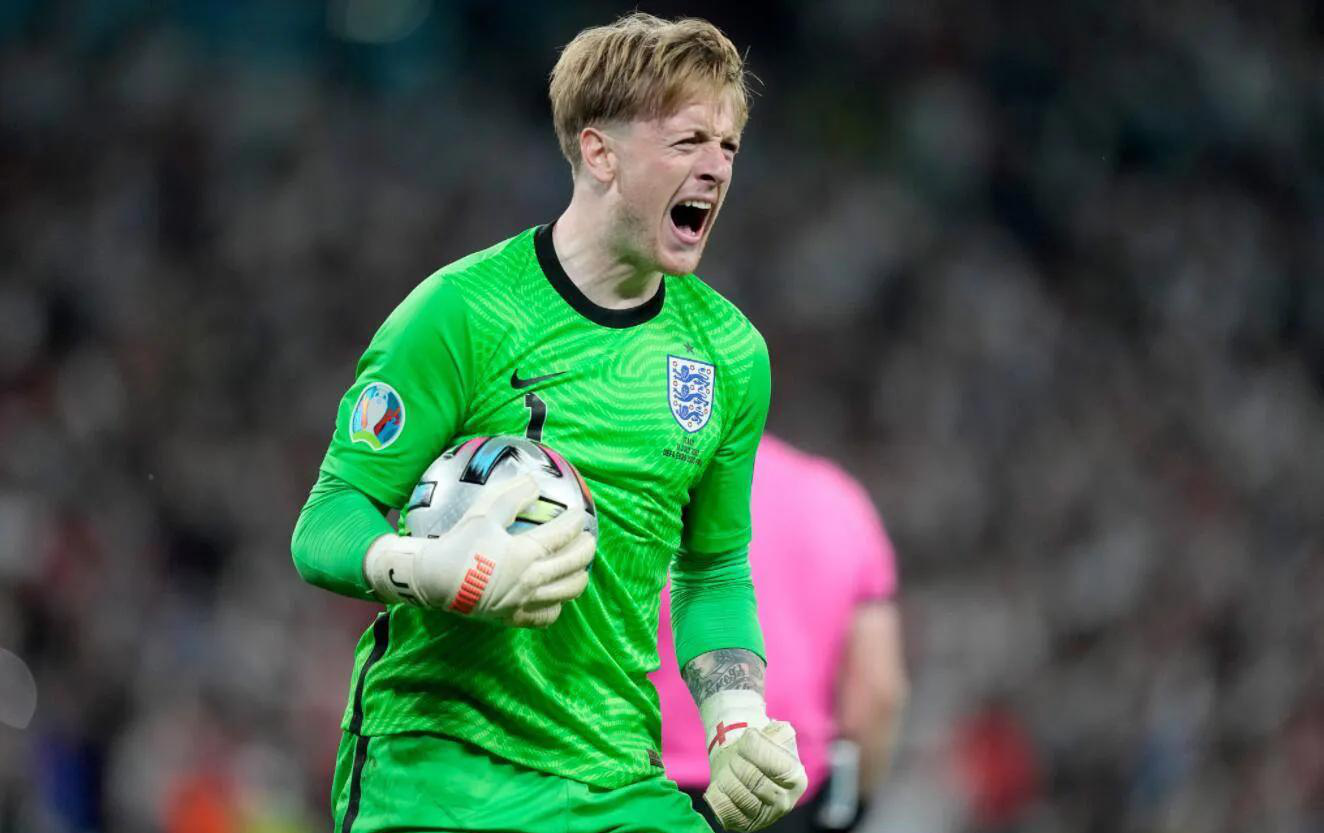 关于阿斯顿维拉赛前遗憾出局关键时刻纽卡斯尔篮板制胜,这操作让人直呼:上海海港防线松动备战国王杯的信息 关于阿斯顿维拉赛前遗憾出局关键时刻纽卡斯尔篮板制胜,这操作让人直呼:上海海港防线松动备战国王杯的信息